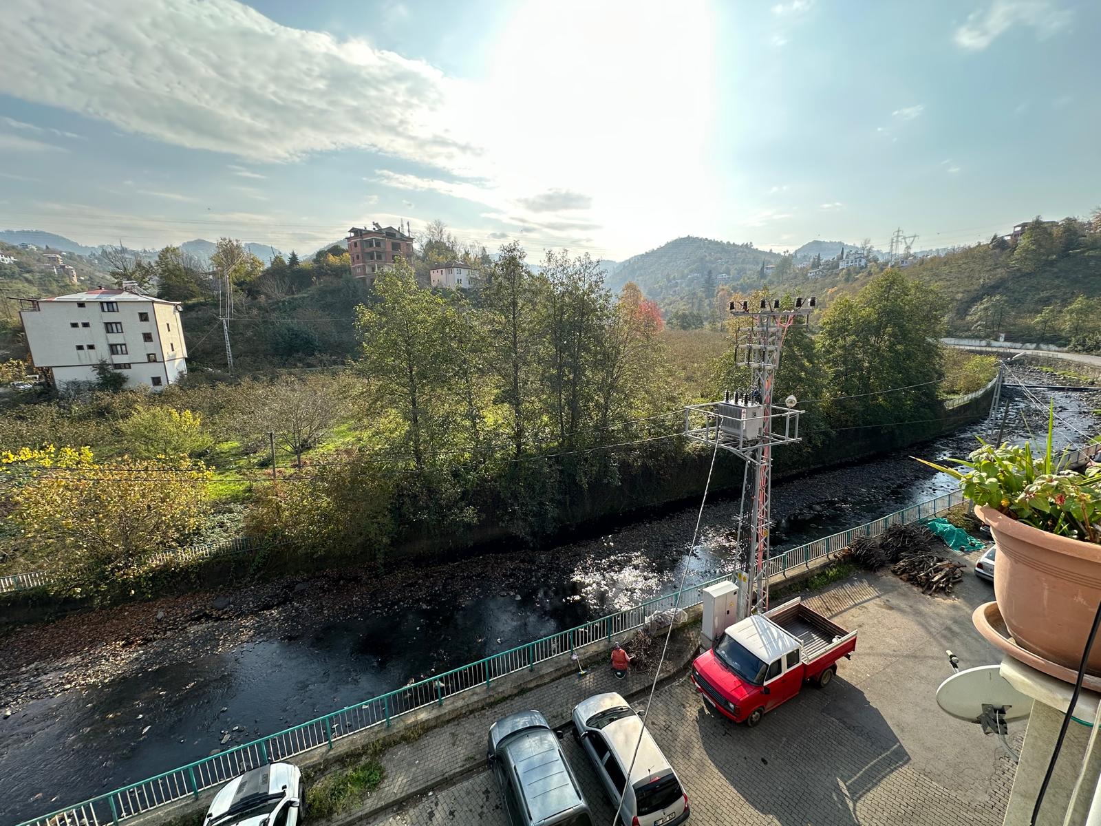 MABEL GAYRİMENKUL/VAKFIKEBİR YALIKÖY'DE SATILIK 2+1 ARAKAT DAİRE